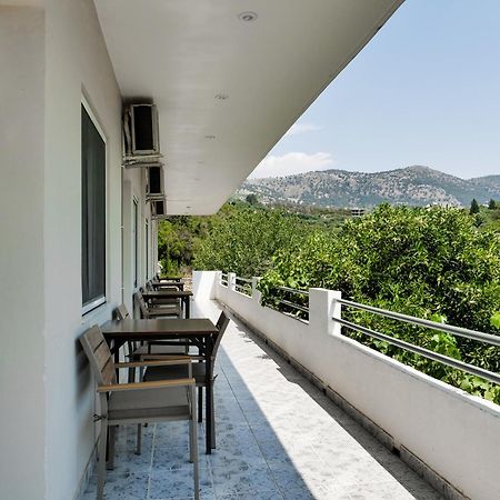 Bodini'S Rooms Himare Bagian luar foto