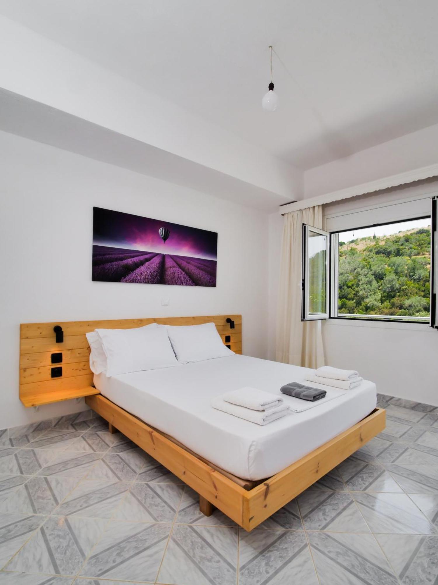 Bodini'S Rooms Himare Bagian luar foto
