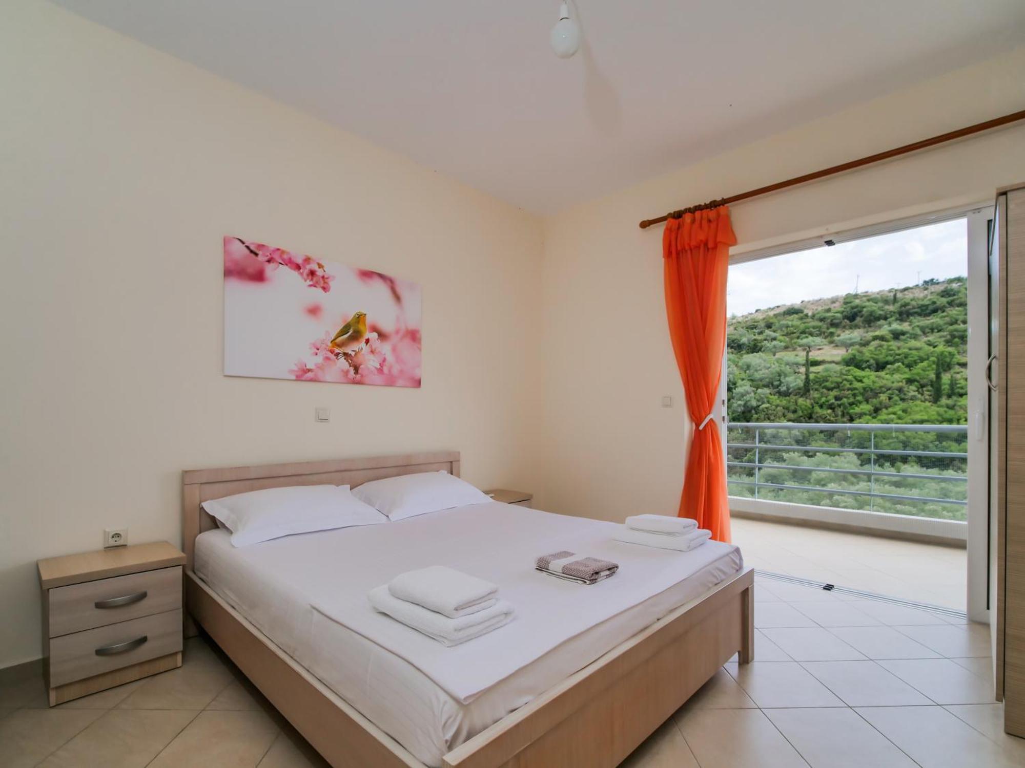 Bodini'S Rooms Himare Bagian luar foto