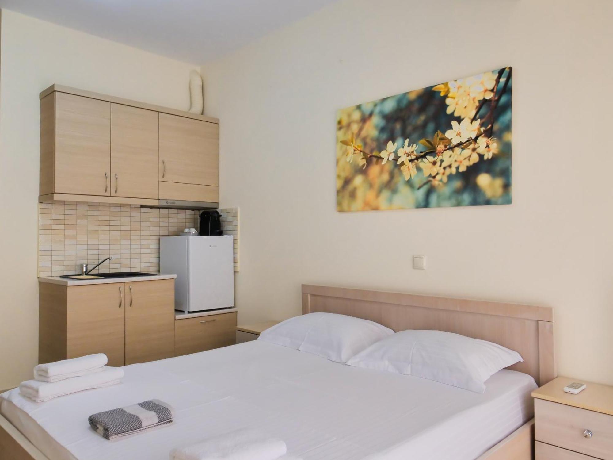 Bodini'S Rooms Himare Bagian luar foto