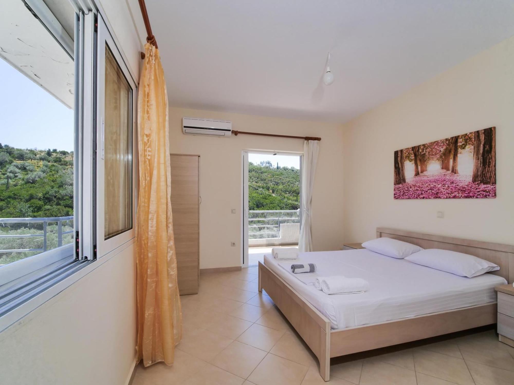 Bodini'S Rooms Himare Bagian luar foto